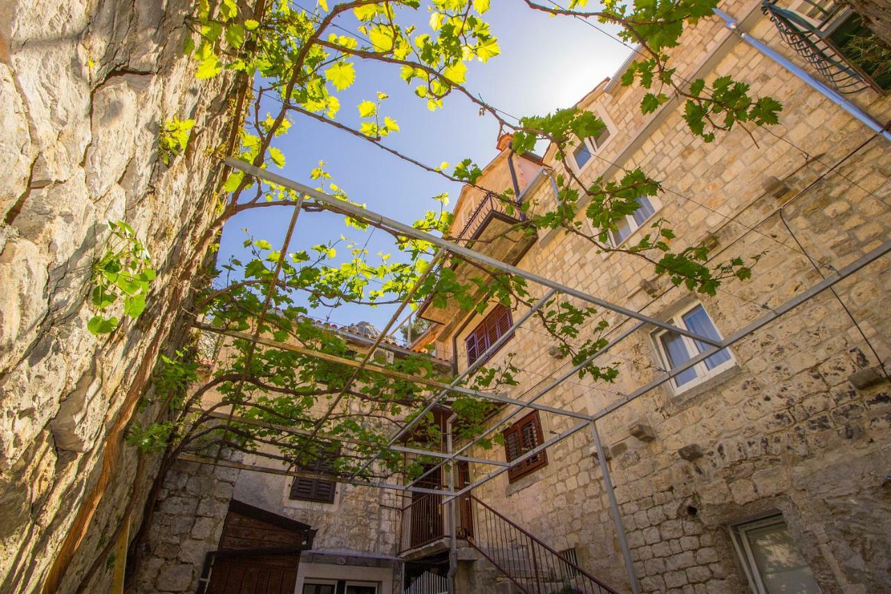 Hostel Omiš Habitación foto