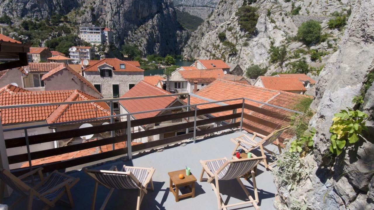 Hostel Omiš Exterior foto